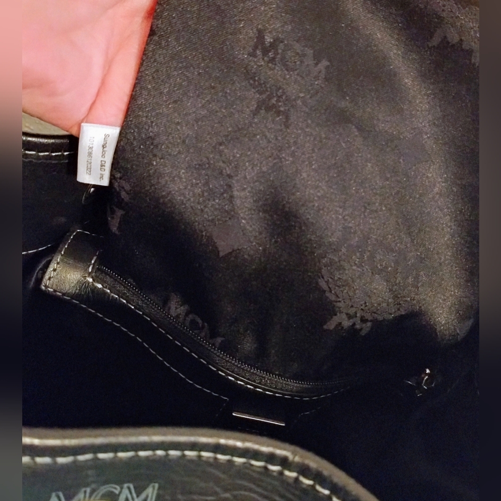 MCM Hobo Shoulder Bag Black Visetos EUC - Picture 10 of 11